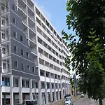 Club 4*
