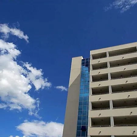 Apartahotel Club 4*