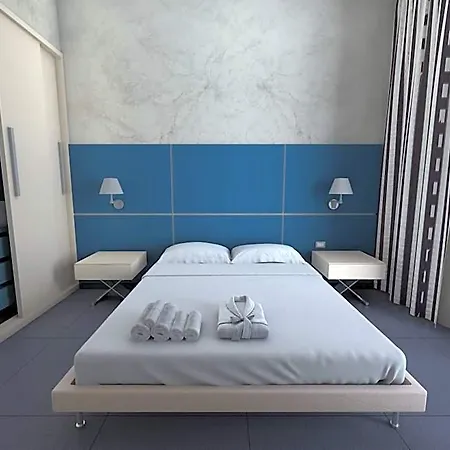 Club Apartahotel 4*