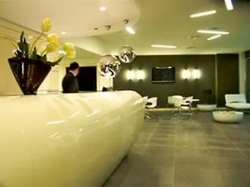 Club 4*
