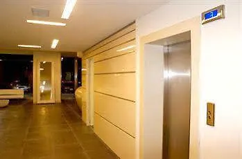 Ξενοδοχείο με διαμερίσματα Club 4*
