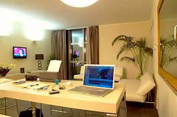 家庭俱乐部套房酒店 公寓式酒店 科森扎