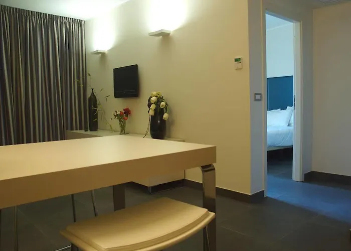 家庭俱乐部套房酒店 3*