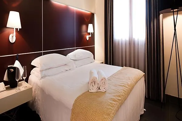 家庭俱乐部套房酒店