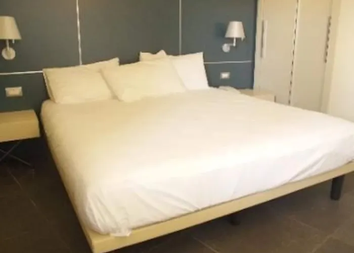 家庭俱乐部套房酒店 3*